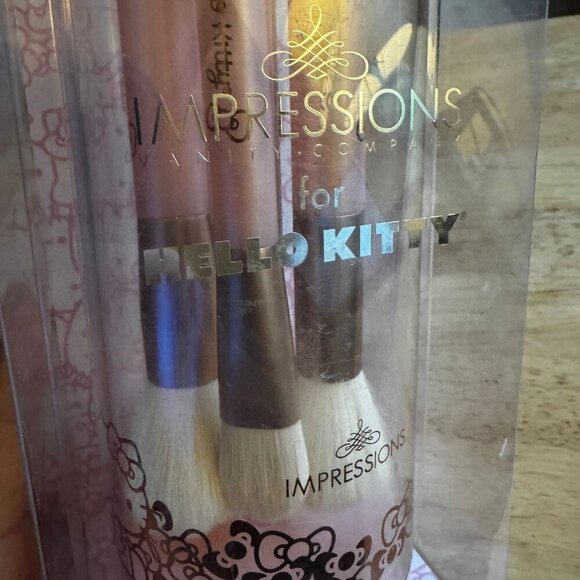 NEW IN BOX Hello Kitty "Kawaii Icon" Bell Jar 6-PC Brush Gift Set - Picture 5 of 6